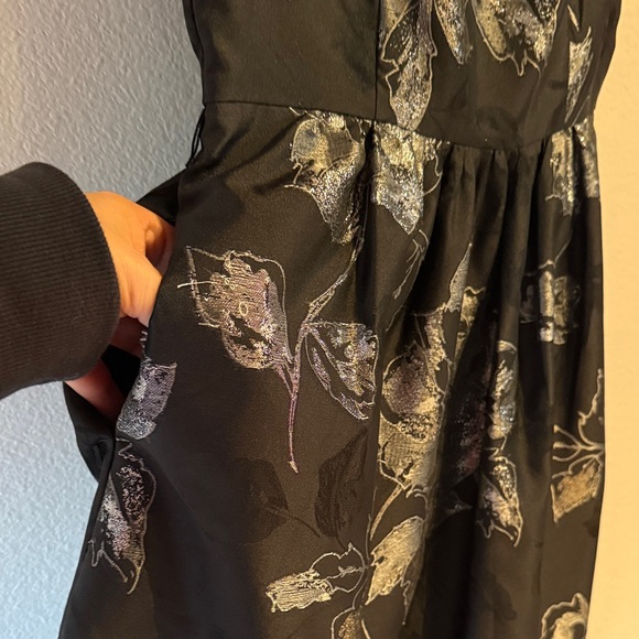 White House Black Market Jacquard Cocktail Floral Midi Dress, Pockets, Size 2 - Picture 4 of 12